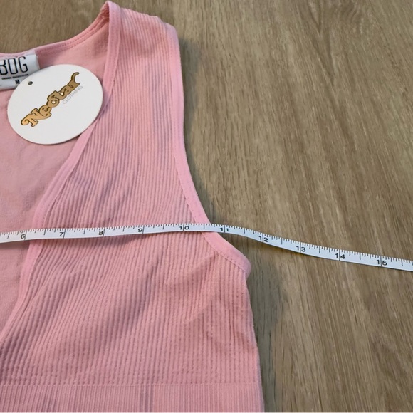 NWT BDG Medium Pink Ribbed Crop Top - Picture 2 of 5